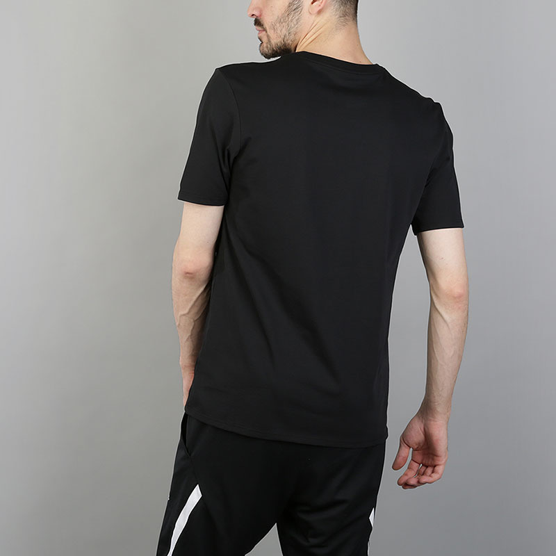 мужская черная футболка Nike Dri-FIT Kyrie CNY Basketball T-Shirt AJ1950-010 - цена, описание, фото 4